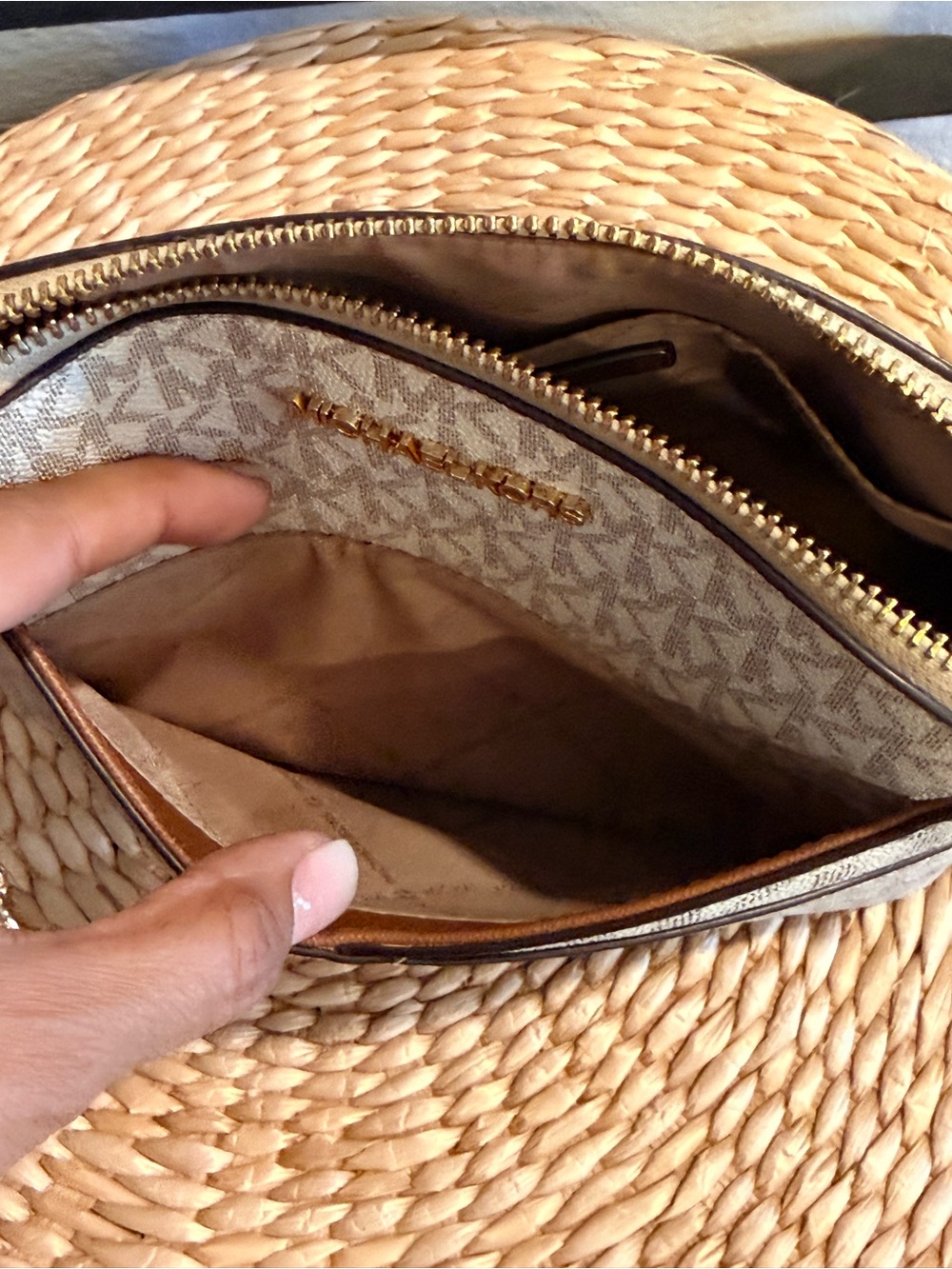 Michael Kors Beige Signature Monogram Crossbody Bag with Gold Hardware - Picture 6 of 14